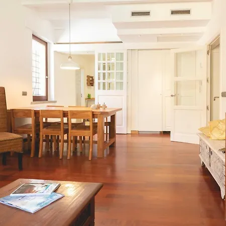 Διαμέρισμα Bravissimo Mercaders 6