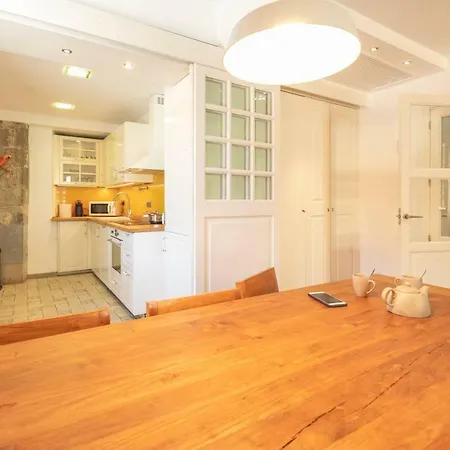 Apartament Bravissimo Mercaders 6 *