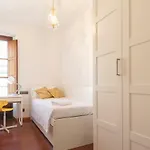 Apartamento Bravissimo Mercaders 6 *