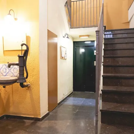 Bravissimo Mercaders 6 Apartment